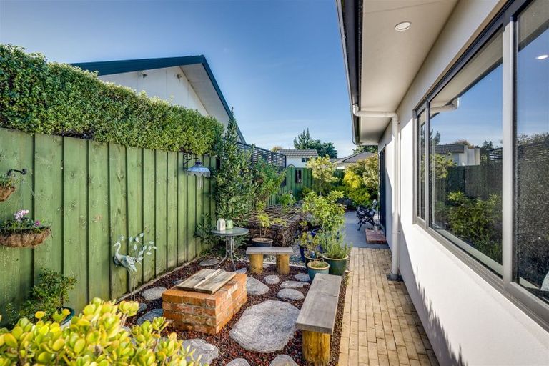 Photo of property in 10b Burness Road, Greenmeadows, Napier, 4112