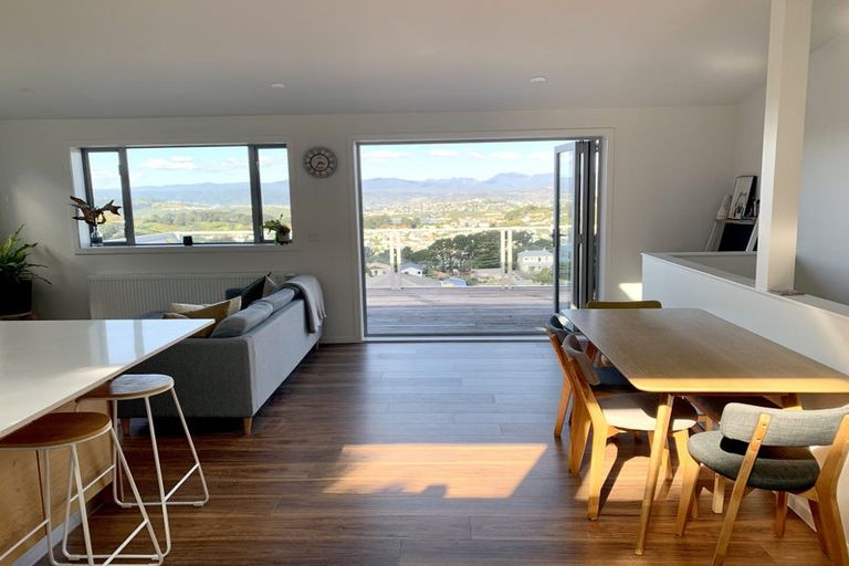 Photo of property in 2/27 Whaui Street, Vogeltown, Wellington, 6021