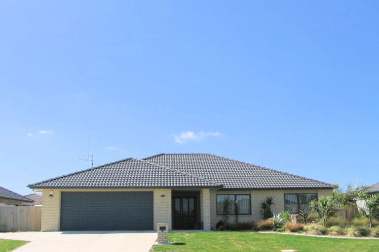 Photo of property in 47 Calypso Drive, Papamoa Beach, Papamoa, 3118