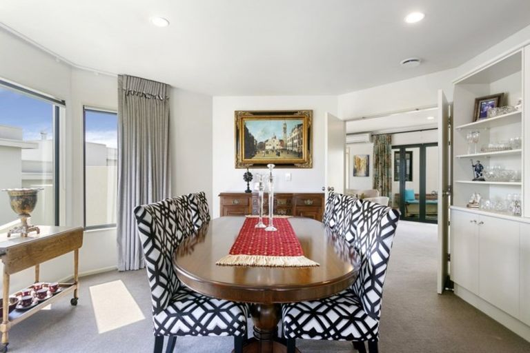 Photo of property in 28 Fairview Terrace, Waipahihi, Taupo, 3330