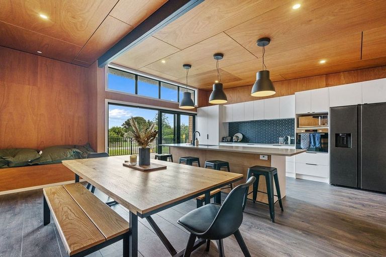 Photo of property in 42 Kapiti Lane, Otaki Beach, Otaki, 5512