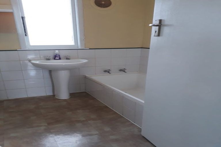 Photo of property in 1/58 Weymouth Road, Manurewa, Auckland, 2102