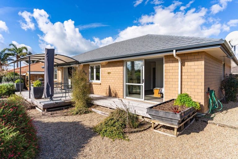 Photo of property in 72 Kedge Drive, Mangawhai, 0505