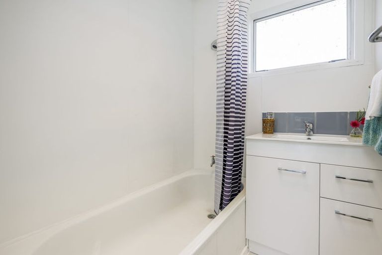 Photo of property in 1/9 Sharland Avenue, Manurewa, Auckland, 2102