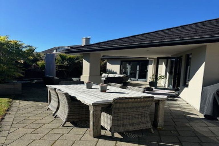 Photo of property in 72 Sovereign Drive, Papamoa Beach, Papamoa, 3118