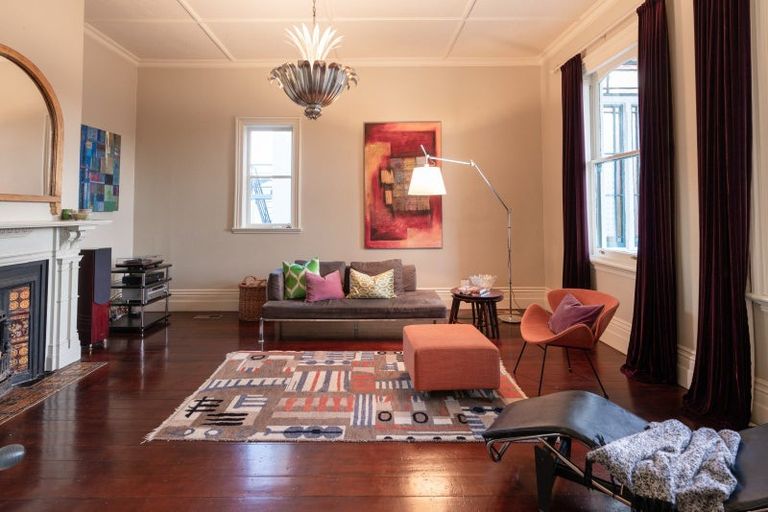 Photo of property in 91 Brougham Street, Mount Victoria, Wellington, 6011