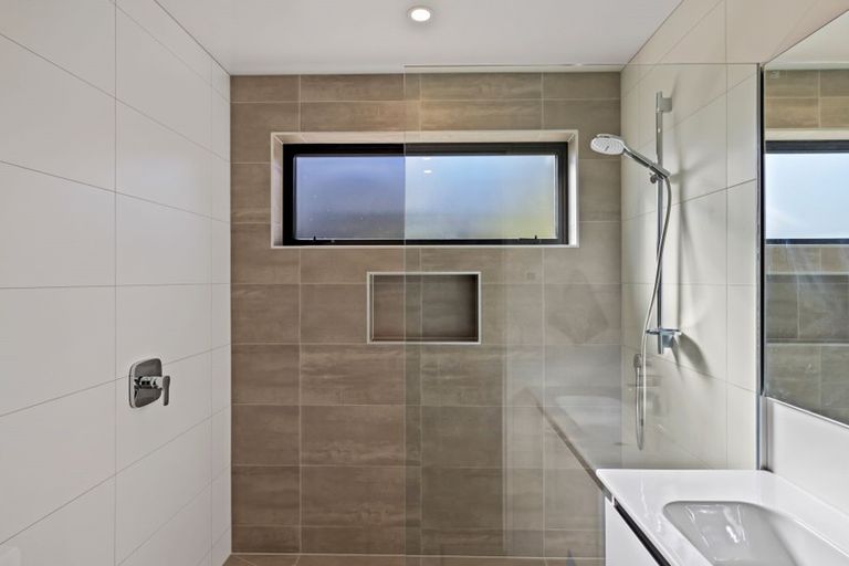 Photo of property in 2 Wanderer Lane, Jacks Point, Queenstown, 9371