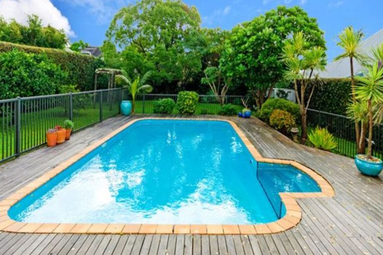 Photo of property in 75 Nile Road, Milford, Auckland, 0620