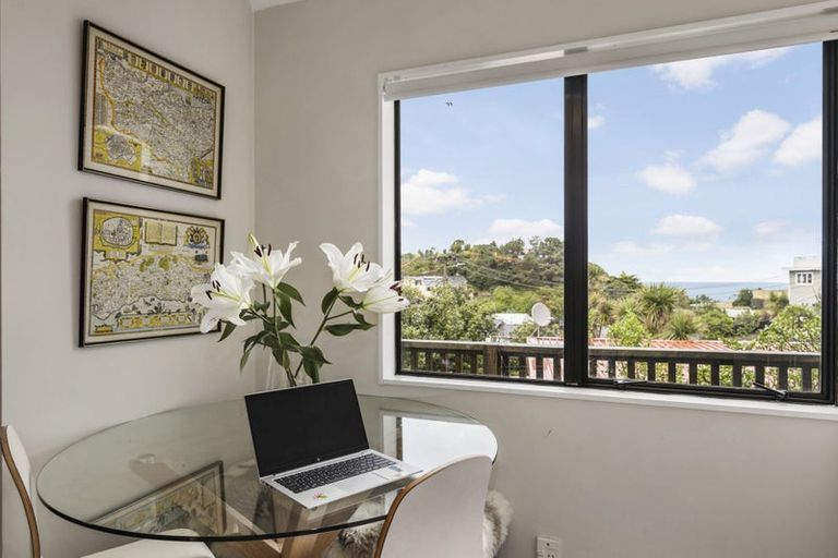 Photo of property in 150 Severn Street, Island Bay, Wellington, 6023