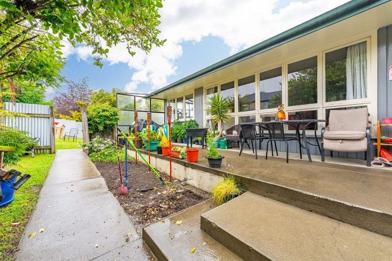 Photo of property in 31 Avenue Road, West End, Timaru, 7910