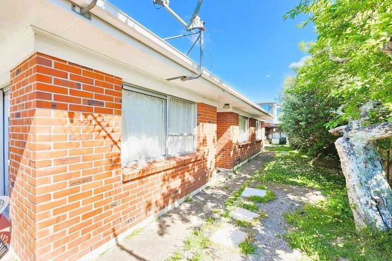 Photo of property in 26 Tamaki Bay Drive, Pakuranga, Auckland, 2010