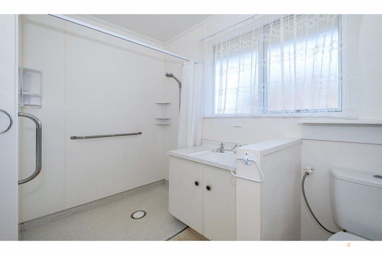 Photo of property in 10a Churchill Place, Waimate, 7924