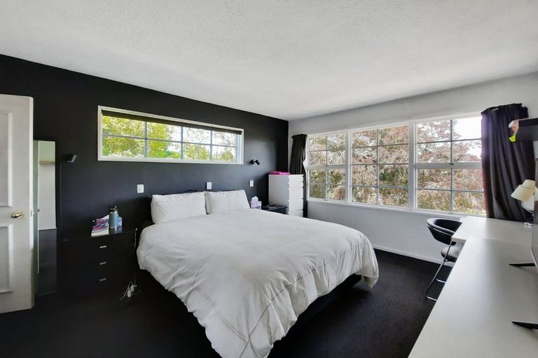 Photo of property in 70 Maidstone Road, Ilam, Christchurch, 8041