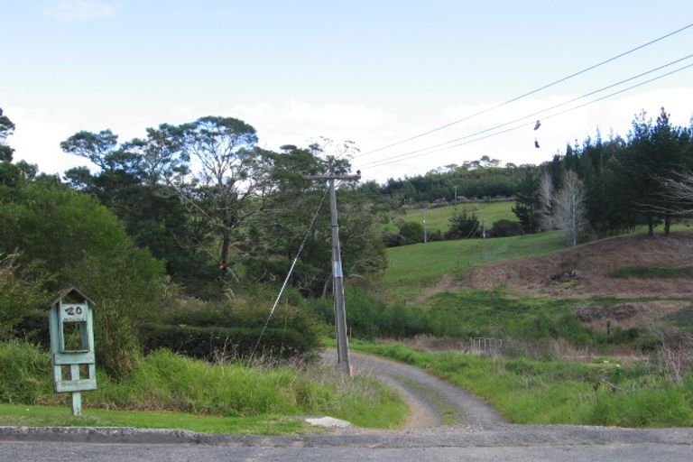 Photo of property in 21 Smeath Road, Kawakawa, 0210