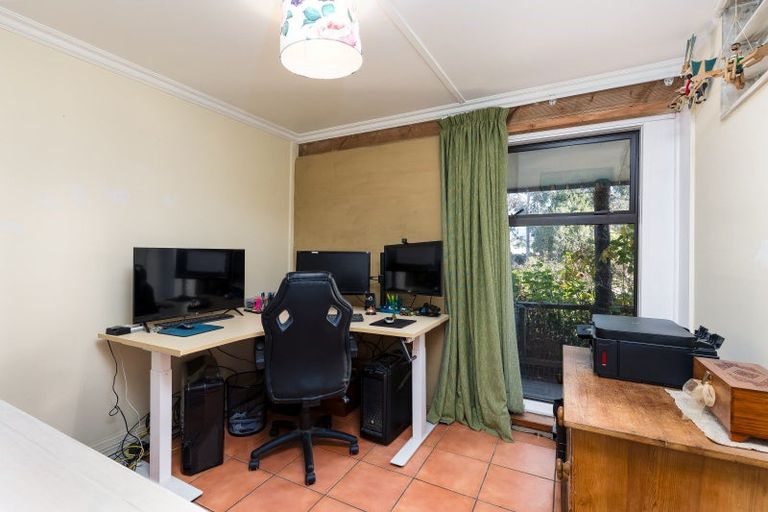 Photo of property in 31 Timaru Road, Waimate, 7924