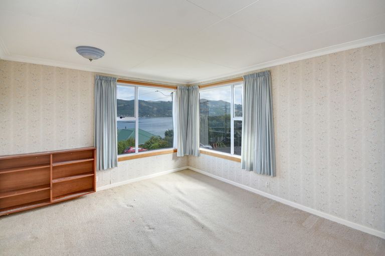 Photo of property in 19 Bayne Terrace, Macandrew Bay, Dunedin, 9014