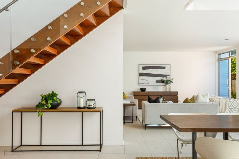 Photo of property in 7 Rangi Avenue, Schnapper Rock, Auckland, 0632