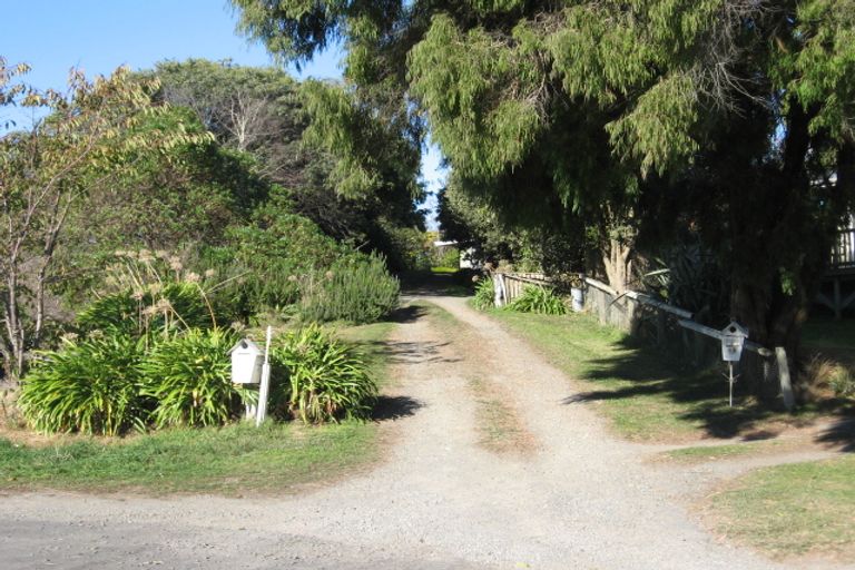 Photo of property in 93 Lupin Road, Otaki, 5512