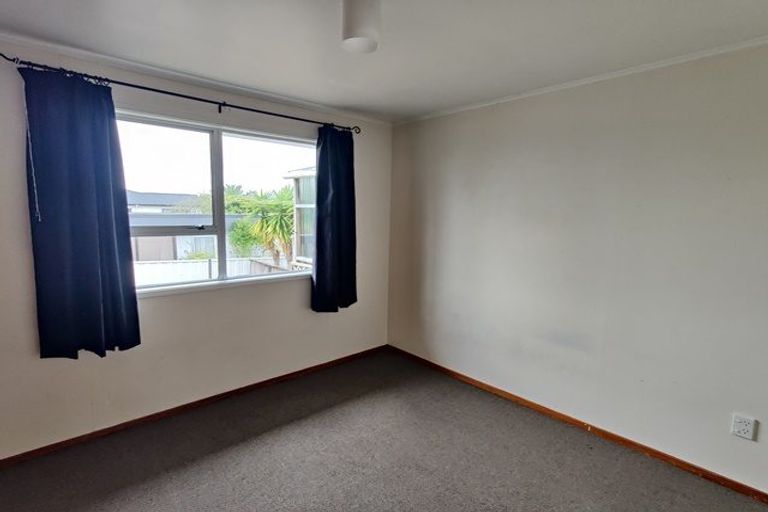 Photo of property in 58 Lewisham Street, Highland Park, Auckland, 2010