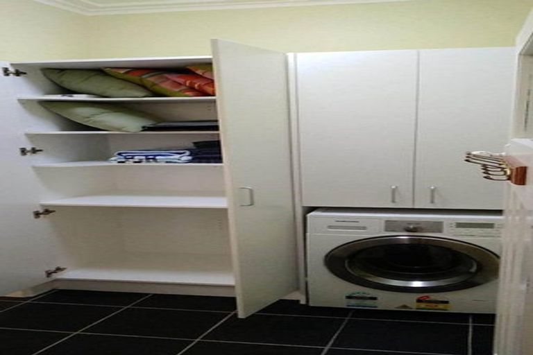 Photo of property in 13 Austin Street, Mount Victoria, Wellington, 6011