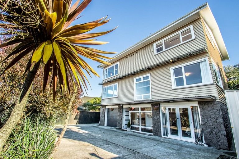 Photo of property in 29a Golf Road, Paraparaumu Beach, Paraparaumu, 5032