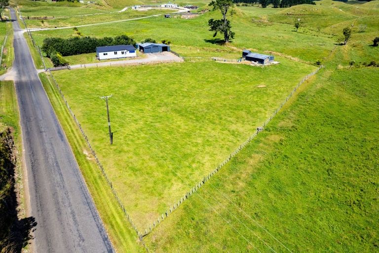 Photo of property in 282 Warea Road, Warea, New Plymouth, 4381