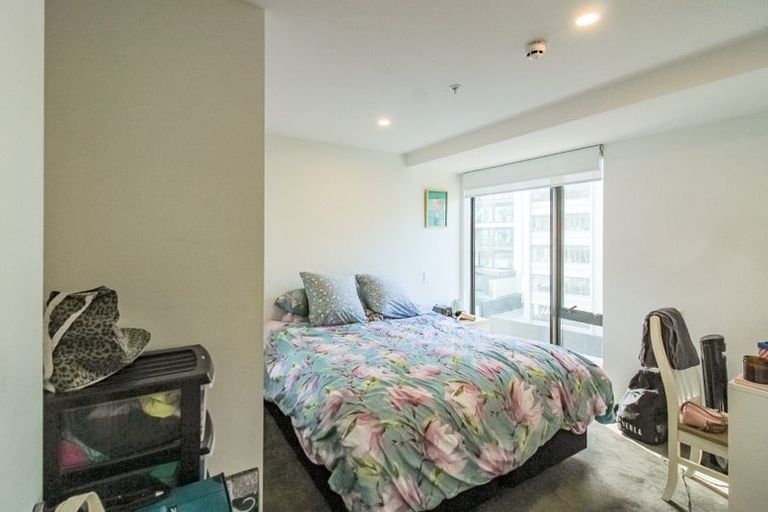 Photo of property in Pinnacle Apartments, E602/160 Victoria Street, Te Aro, Wellington, 6011