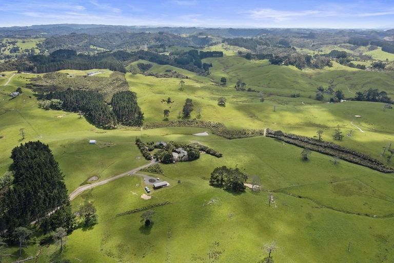 Photo of property in 64 Gervin Road, Wainui, Silverdale, 0992