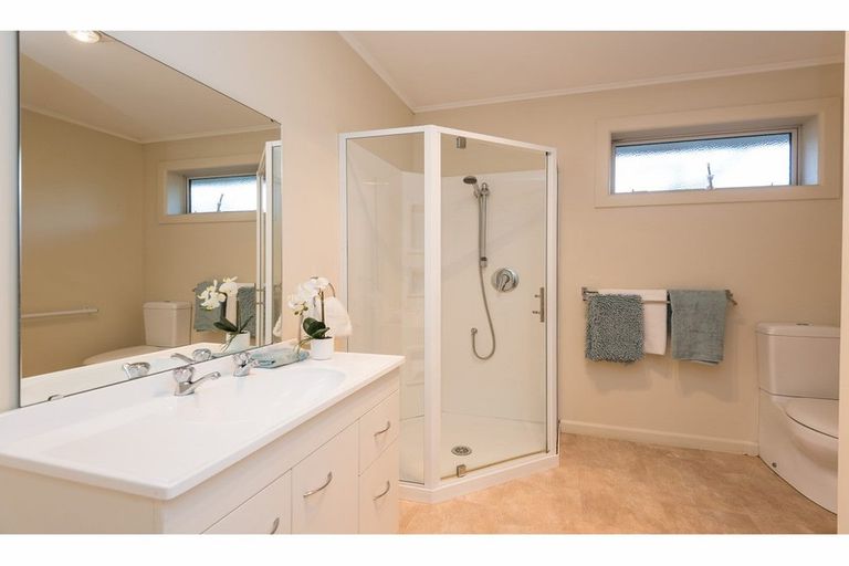 Photo of property in 410 Breezes Road, Aranui, Christchurch, 8061