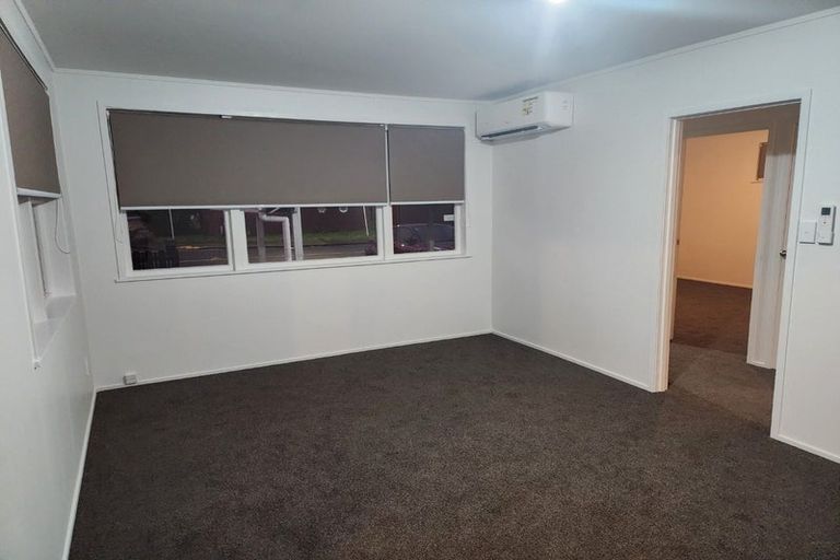Photo of property in 127 Chichester Drive, Rosehill, Papakura, 2113