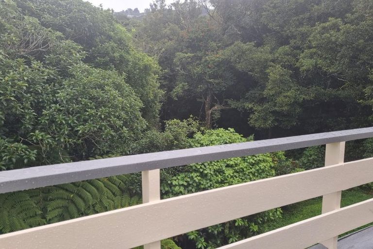 Photo of property in 10 Palm Grove, Belmont, Lower Hutt, 5010