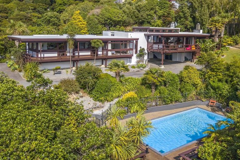 Photo of property in 182 Paremata Road, Paremata, Porirua, 5024