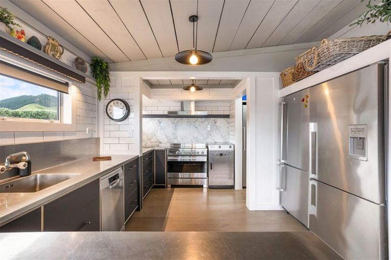 Photo of property in 42 Fishermans Bend, Whiritoa, Whangamata, 3691