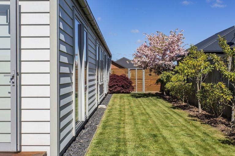 Photo of property in 20 Sandown Boulevard, Rangiora, 7400