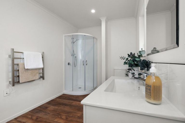 Photo of property in 105 Durham Drive, Havelock North, 4130