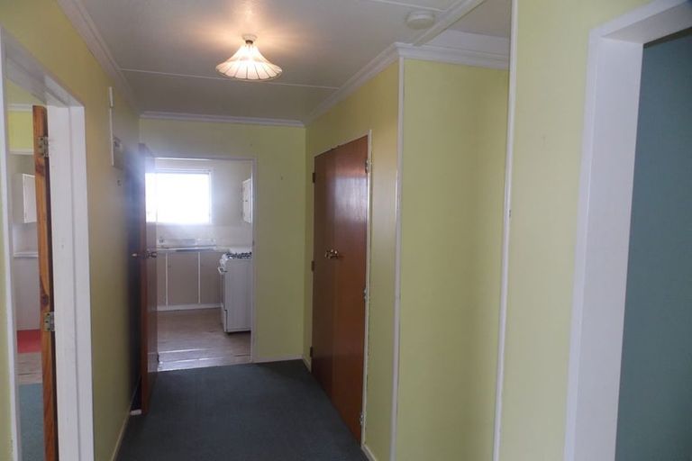 Photo of property in 52 Amberley Avenue, Westbrook, Palmerston North, 4412
