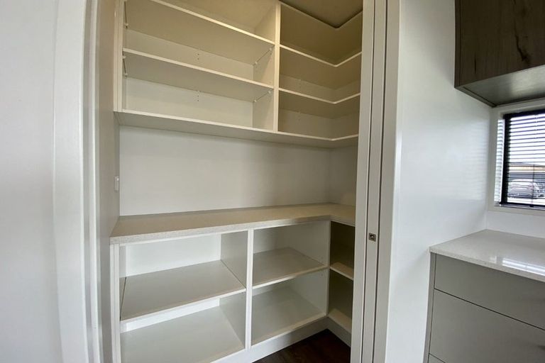 Photo of property in 12 Larissa Road, Halswell, Christchurch, 8025