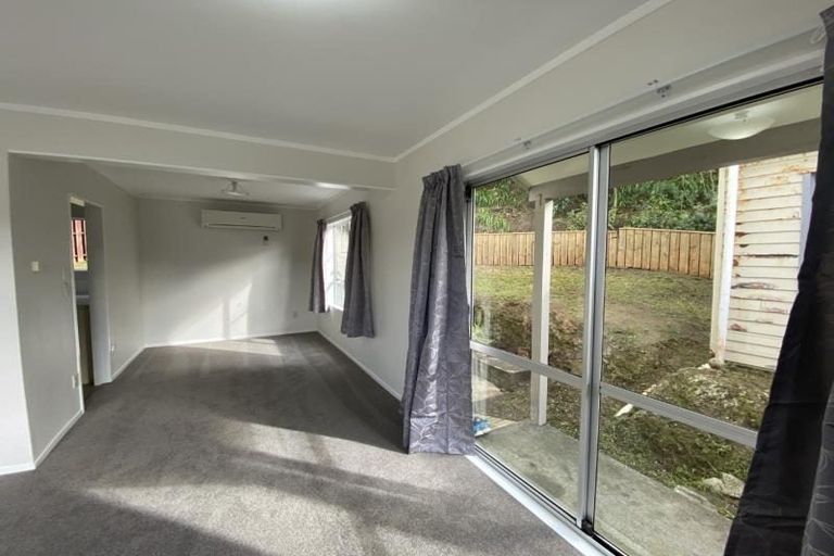 Photo of property in 35 Old Coach Road, Johnsonville, Wellington, 6037