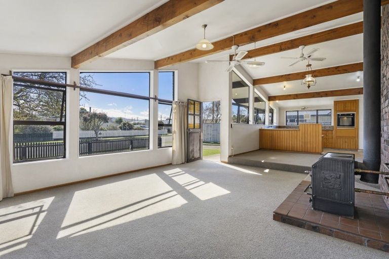 Photo of property in 3 Deller Drive, Carterton, 5713