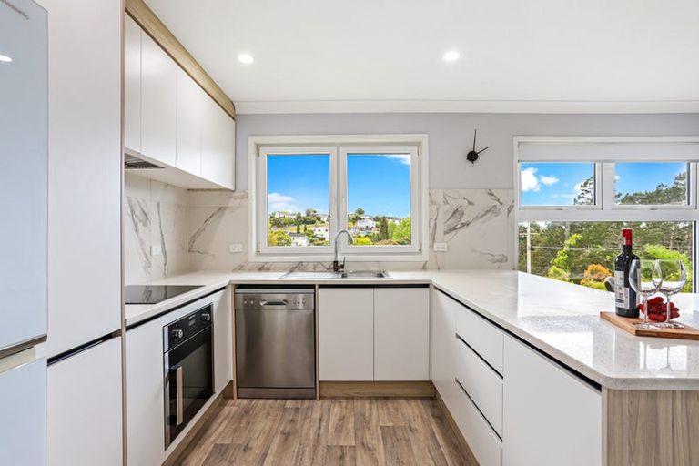 Photo of property in 43 Mcclintock Road, Massey, Auckland, 0614