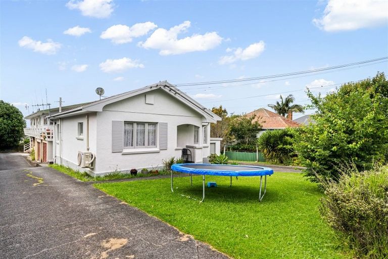 Photo of property in 13 Fifth Avenue, Avenues, Whangarei, 0110