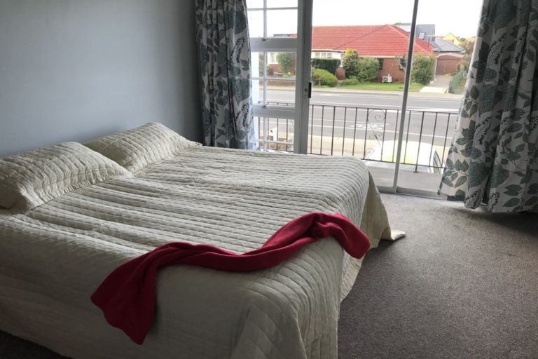 Photo of property in 142 Main Road, Redcliffs, Christchurch, 8081