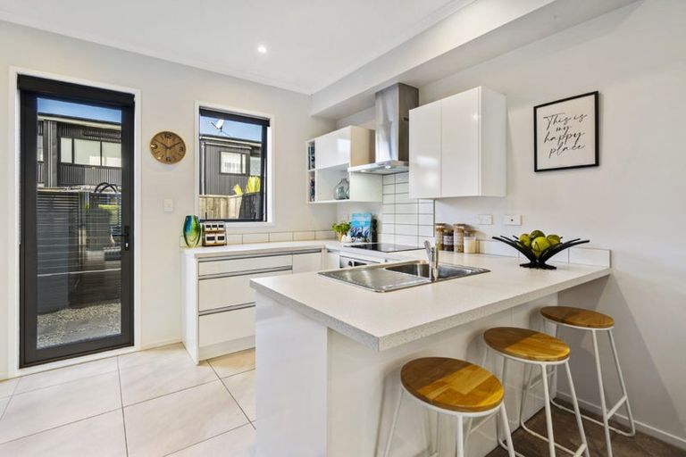 Photo of property in 15 Piko Lane, Hobsonville, Auckland, 0616