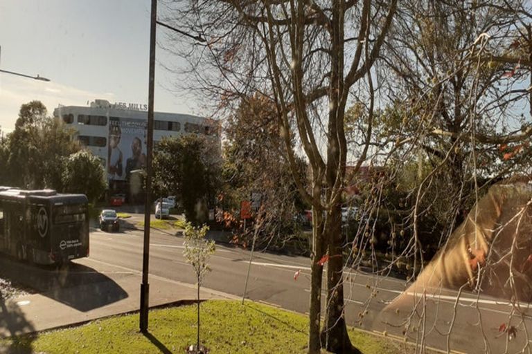 Photo of property in Tuscany Towers, 38/1 Ambrico Place, New Lynn, Auckland, 0600