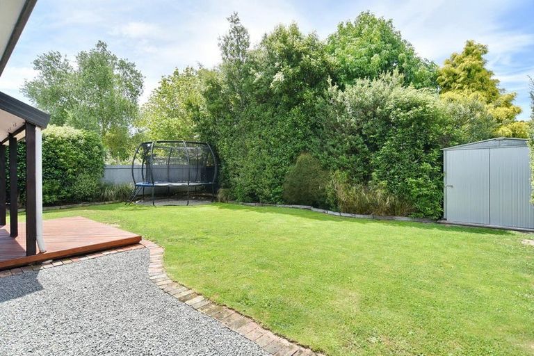 Photo of property in 16 Bush Street, Rangiora, 7400