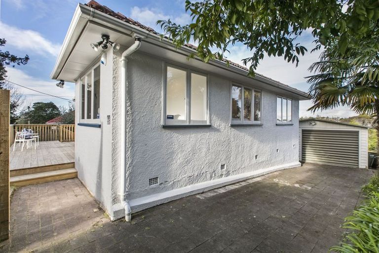 Photo of property in 1/35 Verran Road, Birkenhead, Auckland, 0626