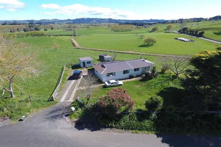 Photo of property in 336 Grove Road, Te Pahu, Hamilton, 3285