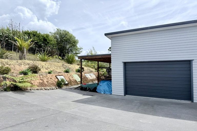 Photo of property in 157 Tui Glen Road, Haruru, 0204