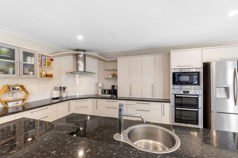 Photo of property in 18 Vasari Grange, Rolleston, 7614