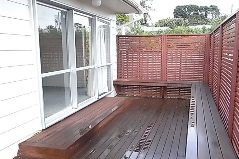 Photo of property in 166 Sunnynook Road, Sunnynook, Auckland, 0620